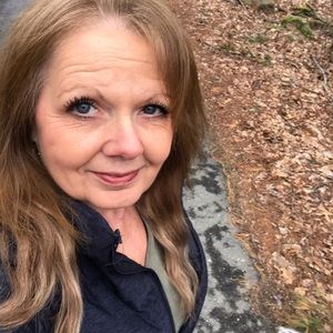 Meet your Posher, Annette